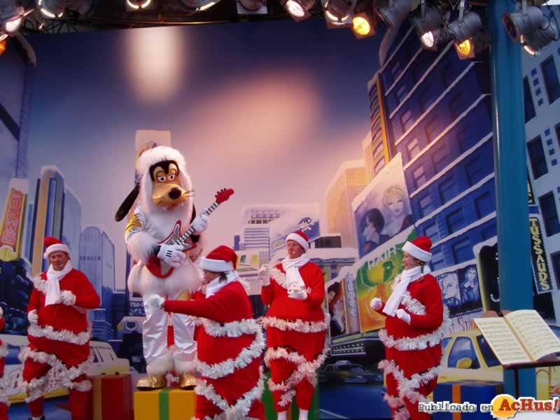 Imagen de Parque Walt Disney Studios   Goofy Swing Along Santas